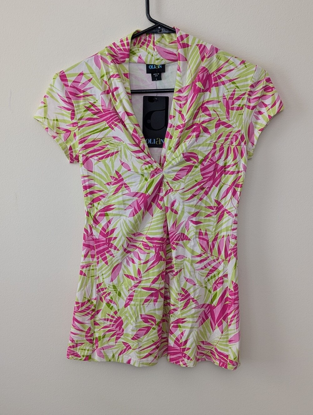 Olian Womens S Pink Green White Tropical Floral Twist Front V-Neck Knit Top